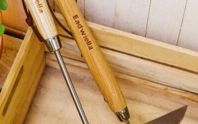 Eadwiella Sickle Hoe Japanese Weeding Tool Review