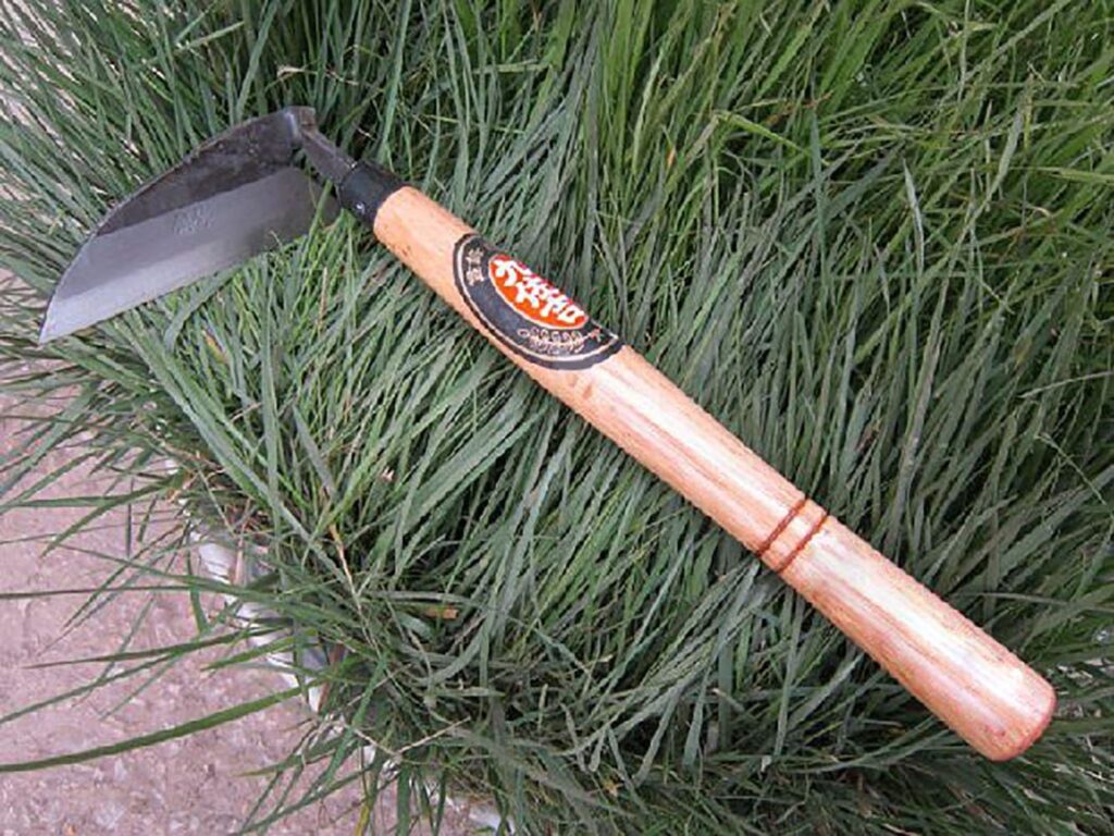 Lyw Home Japanese Garden Tool - Hand Hoe/Sickle is Perfect for Weeding and Cultivating. The Blade Edge is Very Sharp