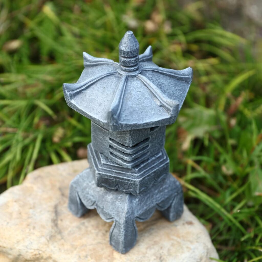 MIBUNG Solar Pagoda Lantern Outdoor Statue,Peaceful Pagoda Sculpture with Solar Lotus Light,Asian Decor Zen Garden Japanese Temple Pagoda Lamp,Patio Yard Lawn Home Decorations,Christmas Ornament Gift