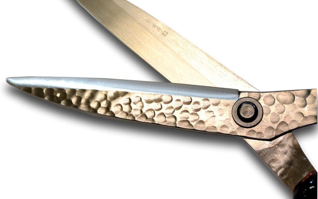 KAKURI Japanese Hedge Shears Review