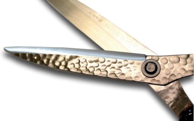 KAKURI Japanese Hedge Shears Review