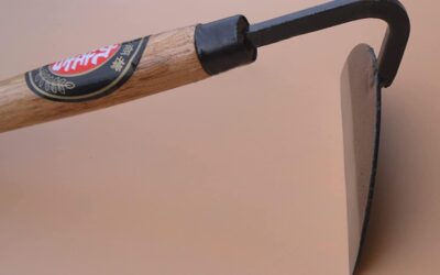Kana Hoe 217 Hand Hoe/Sickle Review